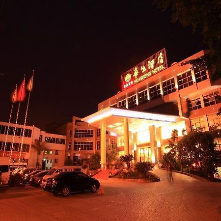 Emeishan Huasheng Hotel Esterno foto